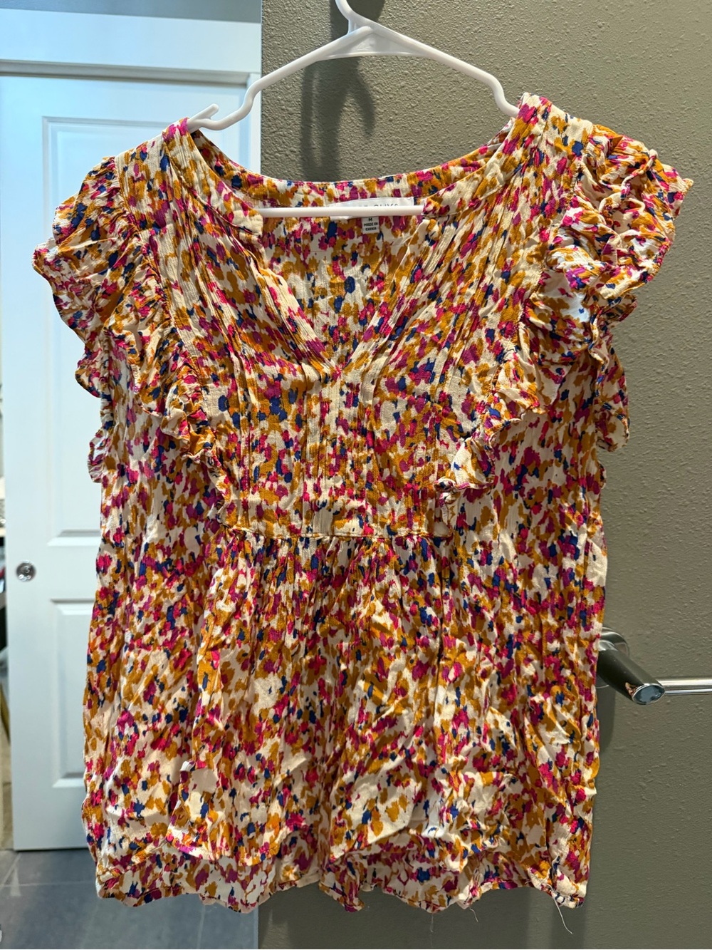 Rose & Olive Cream Floral Ruffle Sleeve V-Neck Blouse